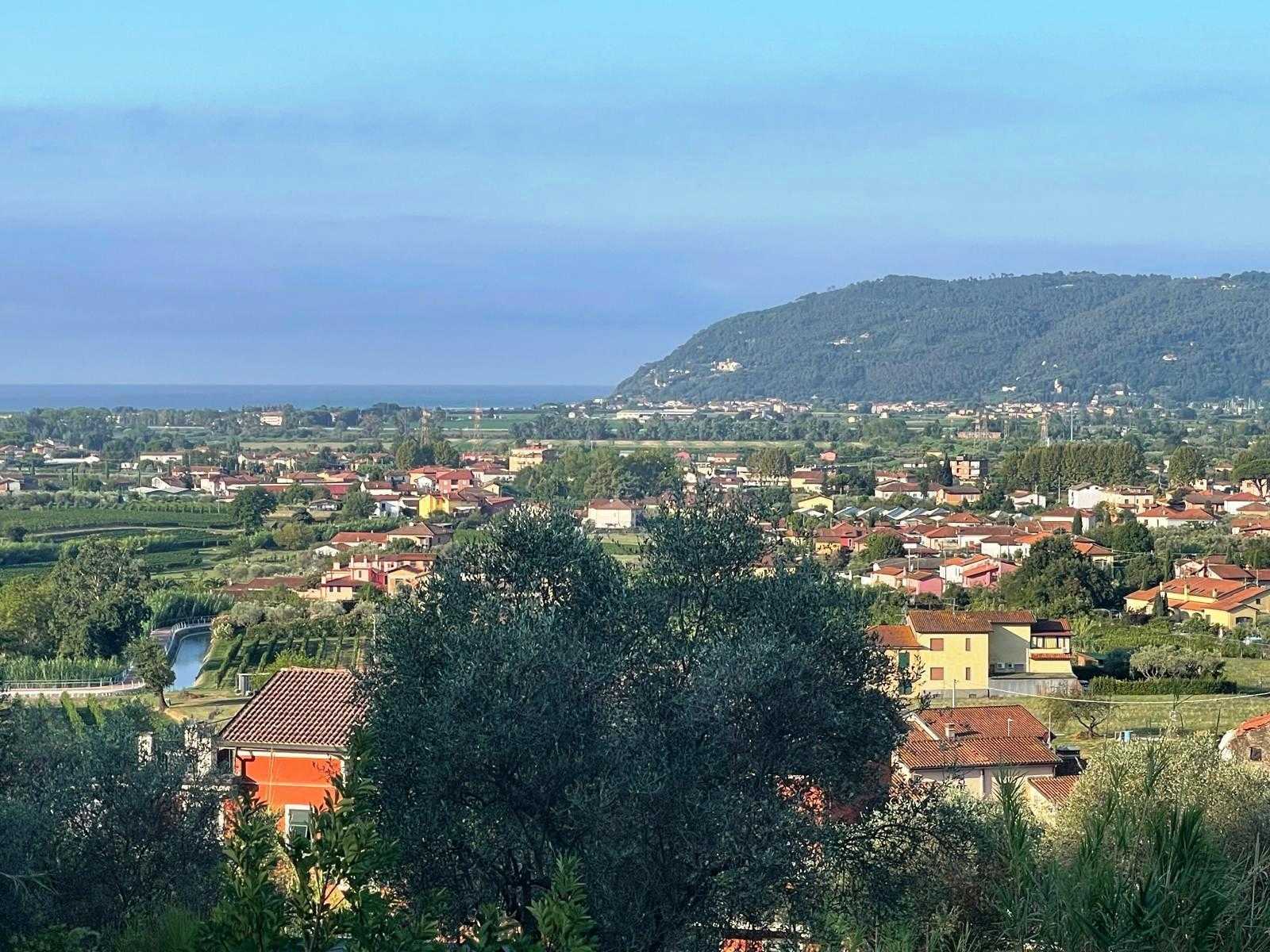 Terreno edificabile Via degli Ulivi, Castelnuovo Magra