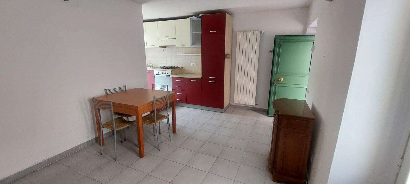 Casa Bi - Trifamiliare Codena, Carrara