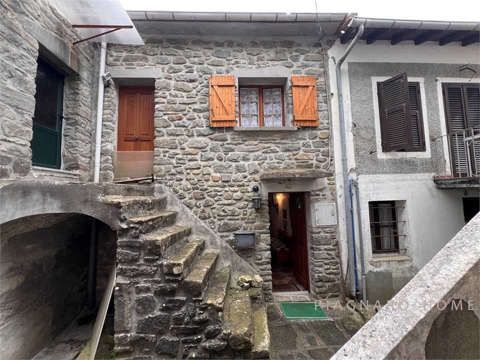 Casale Navola di Guinadi, Pontremoli