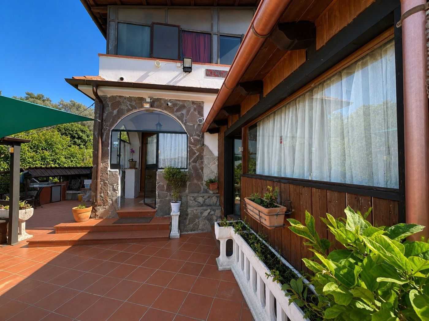 Casa indipendente Via Corongiola, Vezzano Ligure