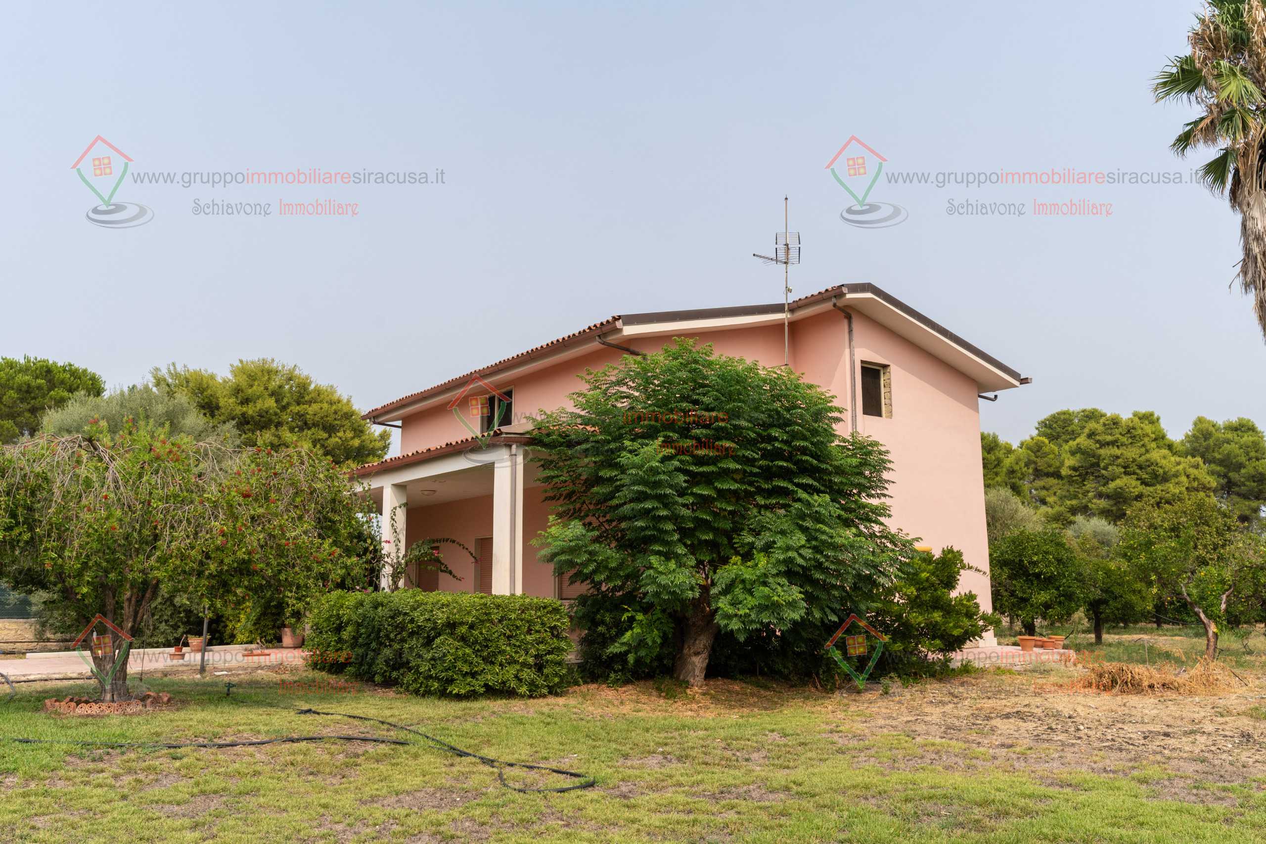 Casa indipendente Via San Benedetto da Norcia, Siracusa