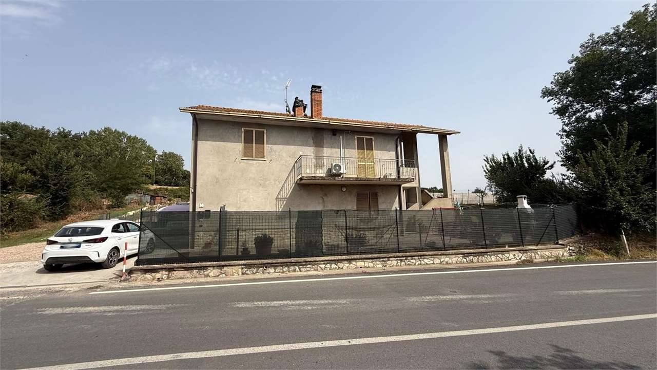 Casa indipendente Pantalla, Todi