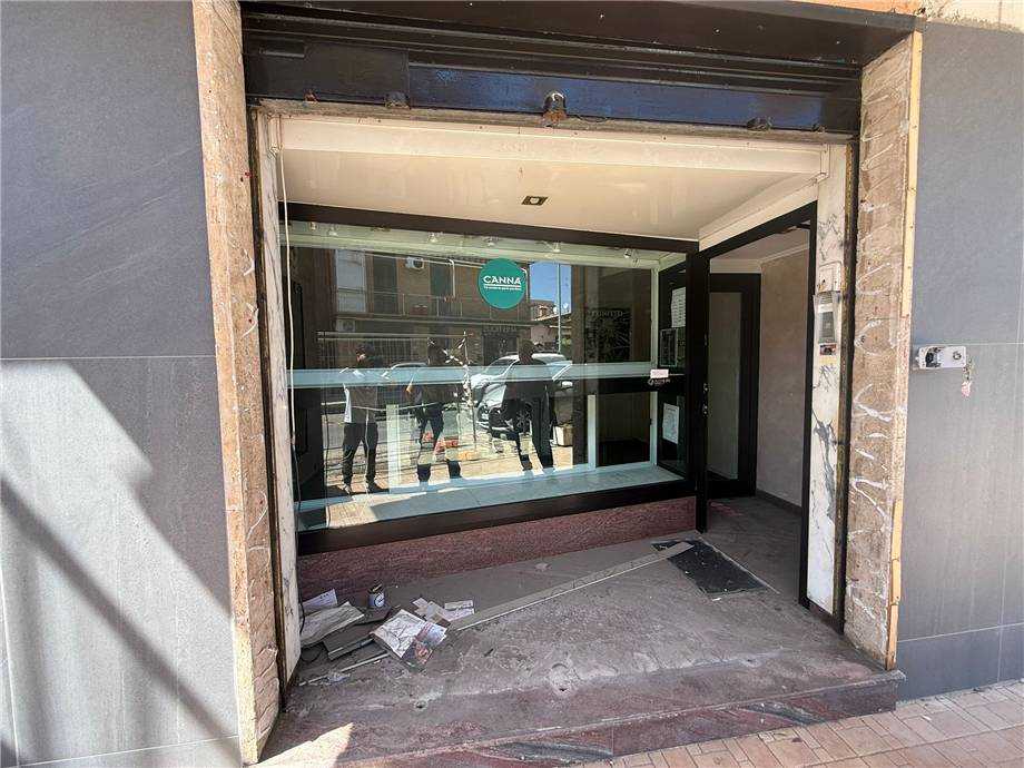 Attività  commerciale, Roma