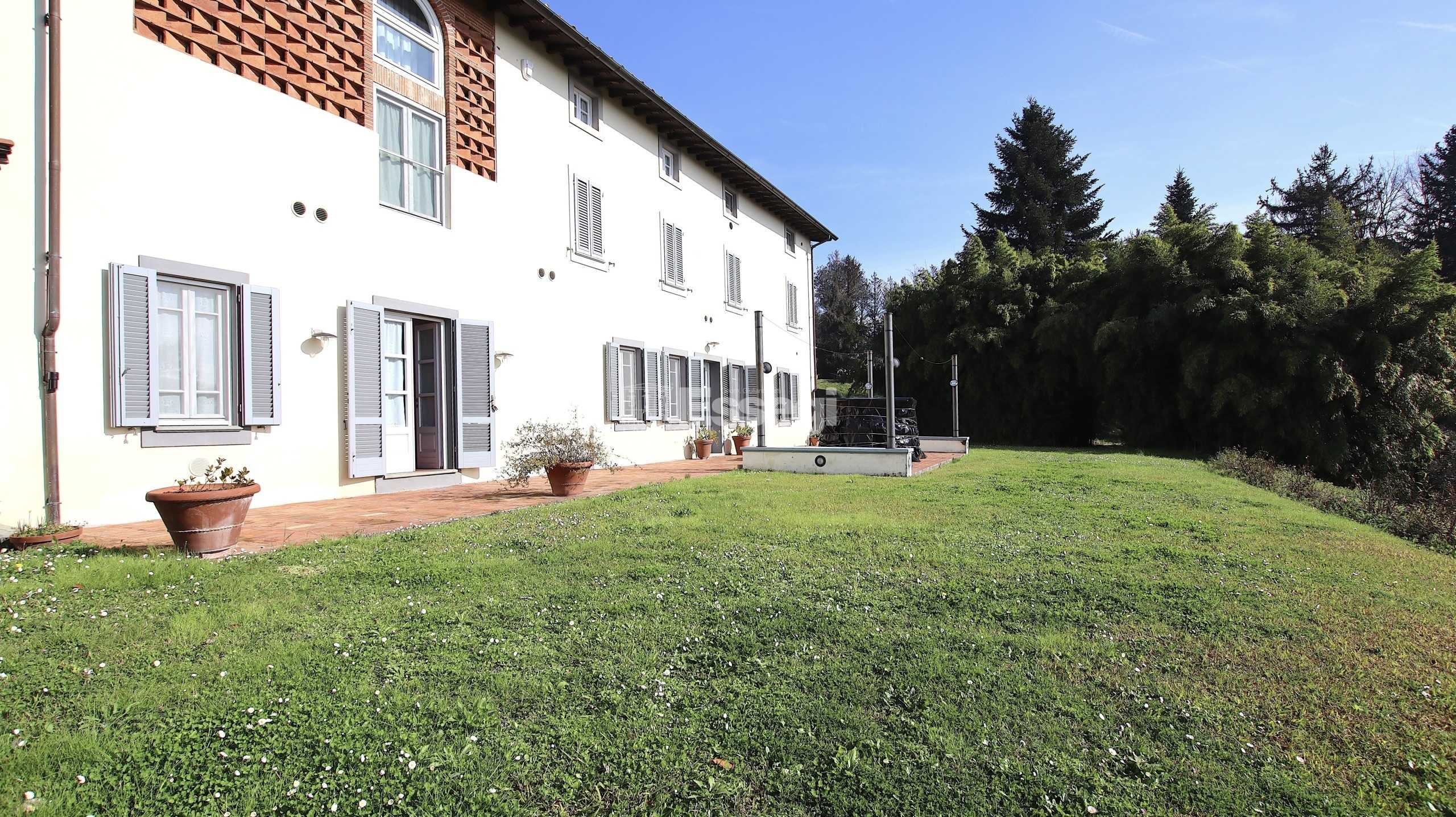 Casa indipendente Via del Cimitero di Ciciana, Lucca