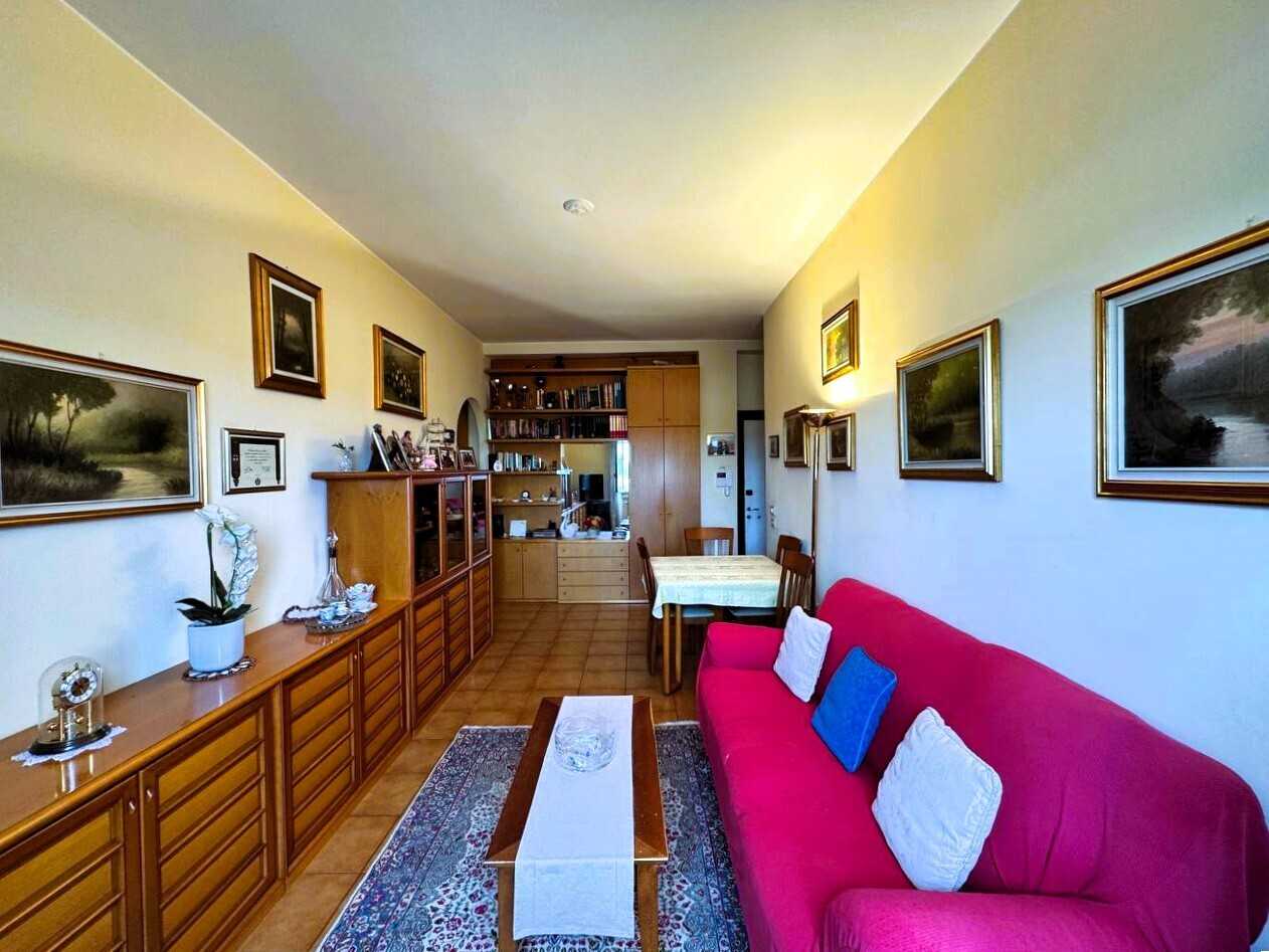 Appartamento Via Vodice, Milano