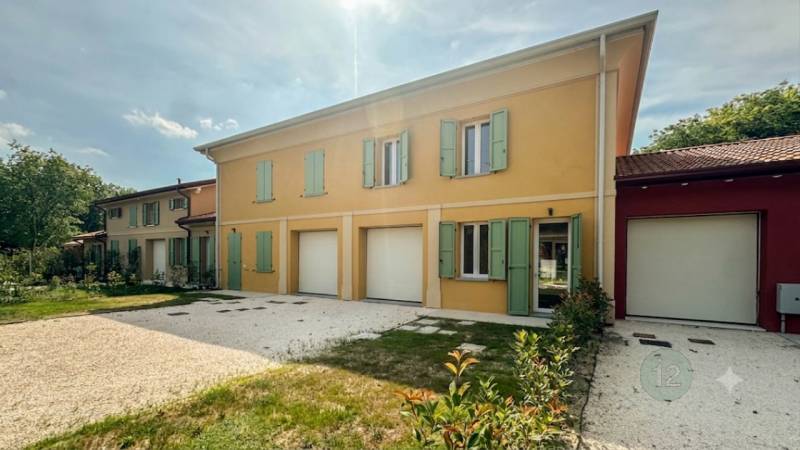 Casa Bi - Trifamiliare, Carpi