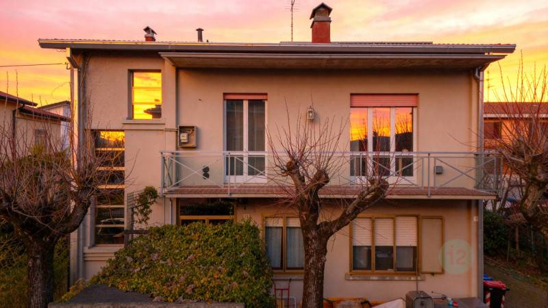 Casa Bi - Trifamiliare Fòssoli, Carpi