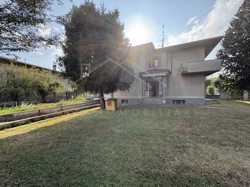 Casa Bi - Trifamiliare Altopiano, Seveso