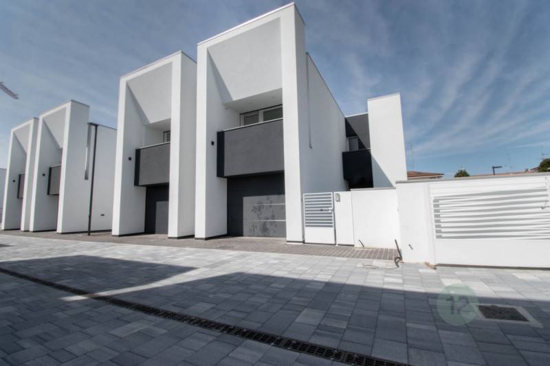 Casa Bi - Trifamiliare, Carpi