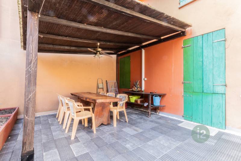 Casa indipendente, Correggio