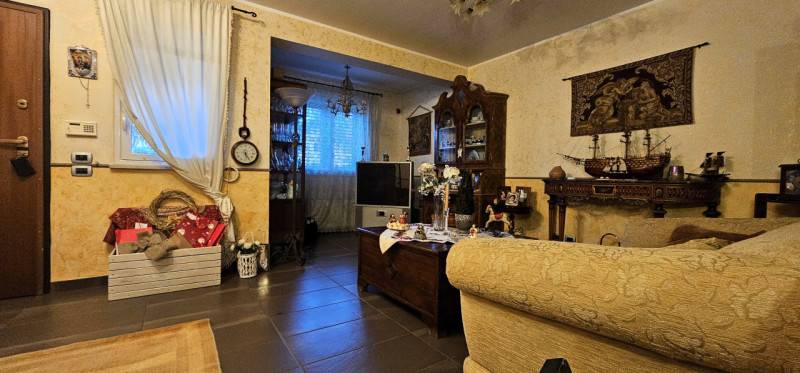 Casa Bi - Trifamiliare, Palermo