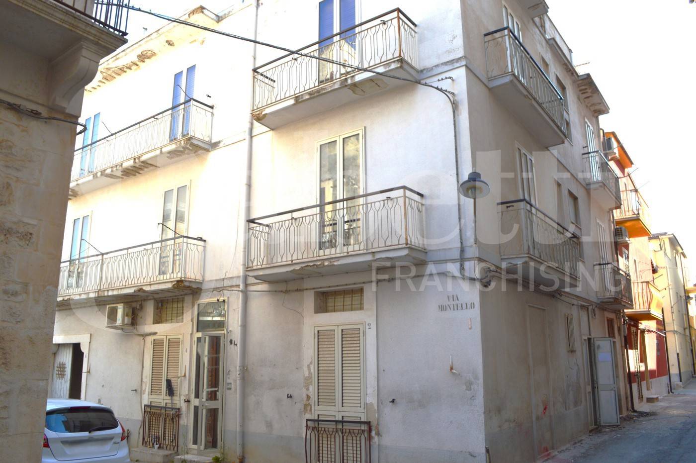 Palazzo - Stabile, Scicli