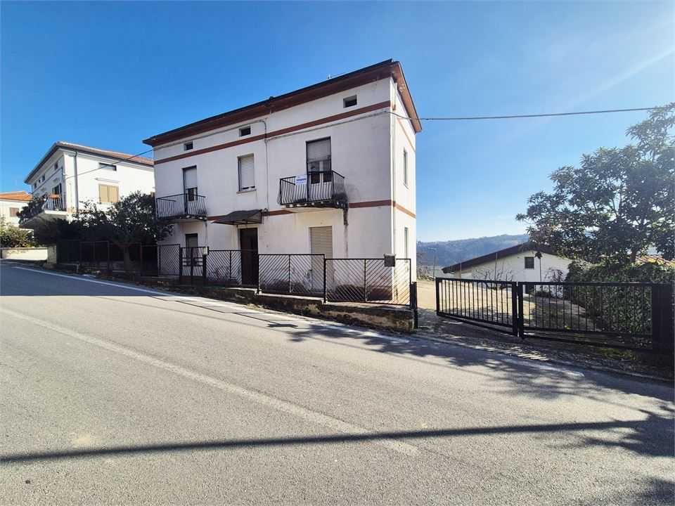 Villa Viale Kennedy, Vacri