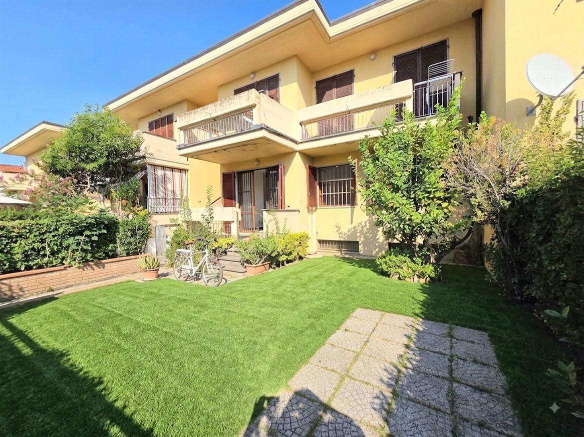 Appartamento Via S. Leonardo, , 54100 Marina di Massa MS, Italia, Massa