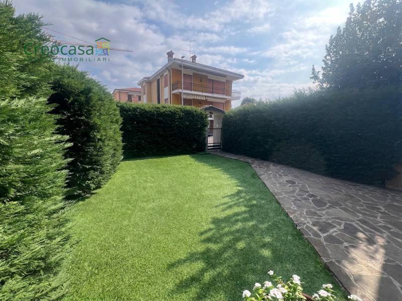 Casa Bi - Trifamiliare, Stezzano