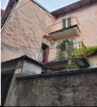 Casa indipendente Naggio, Grandola ed Uniti