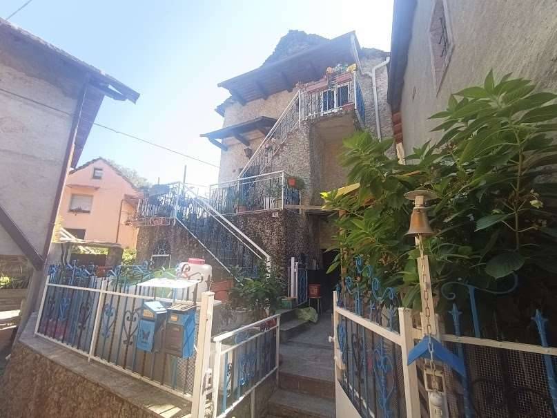 Casa indipendente, Pieve Vergonte