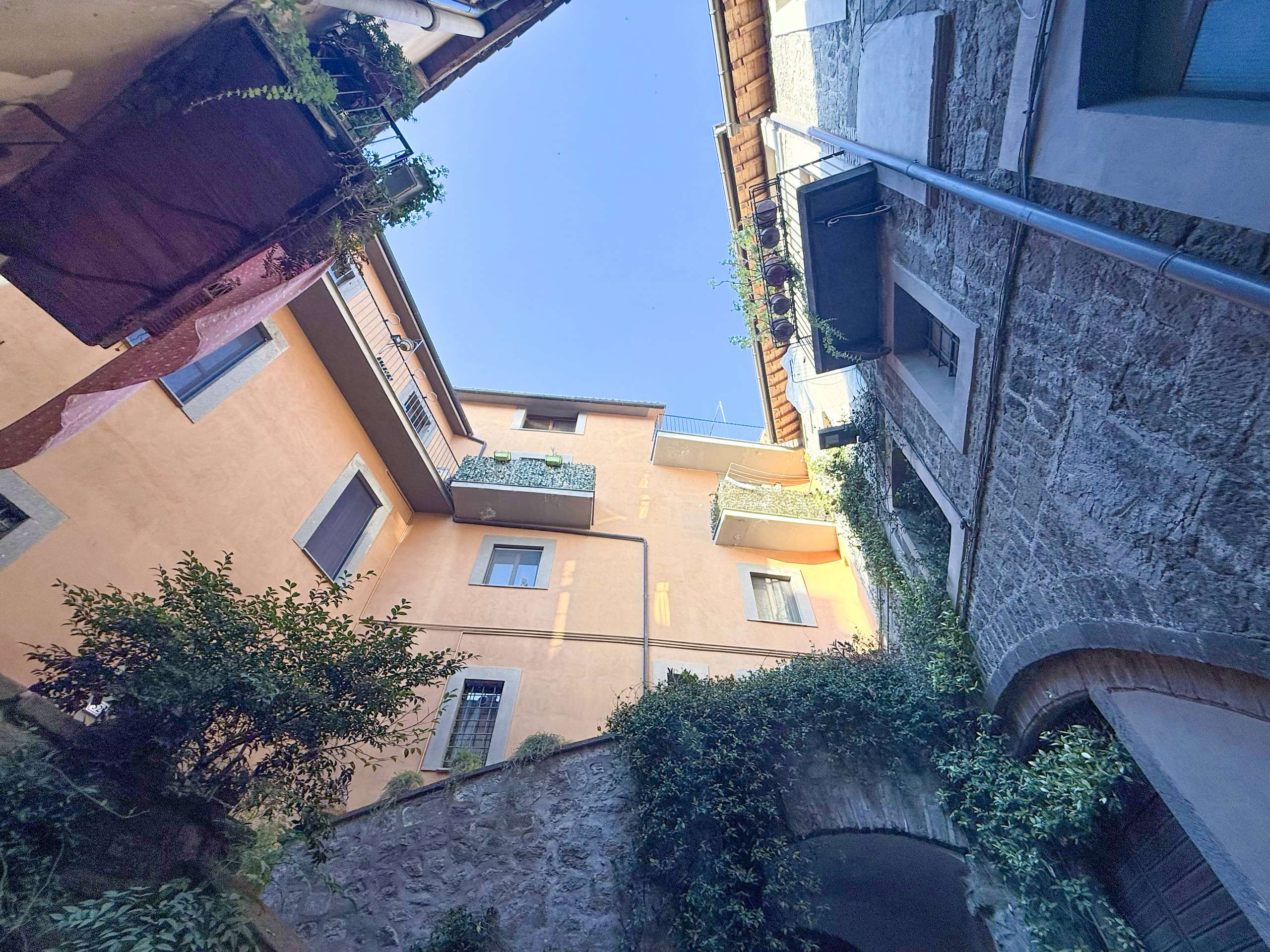 Appartamento via Saffi 54, Viterbo