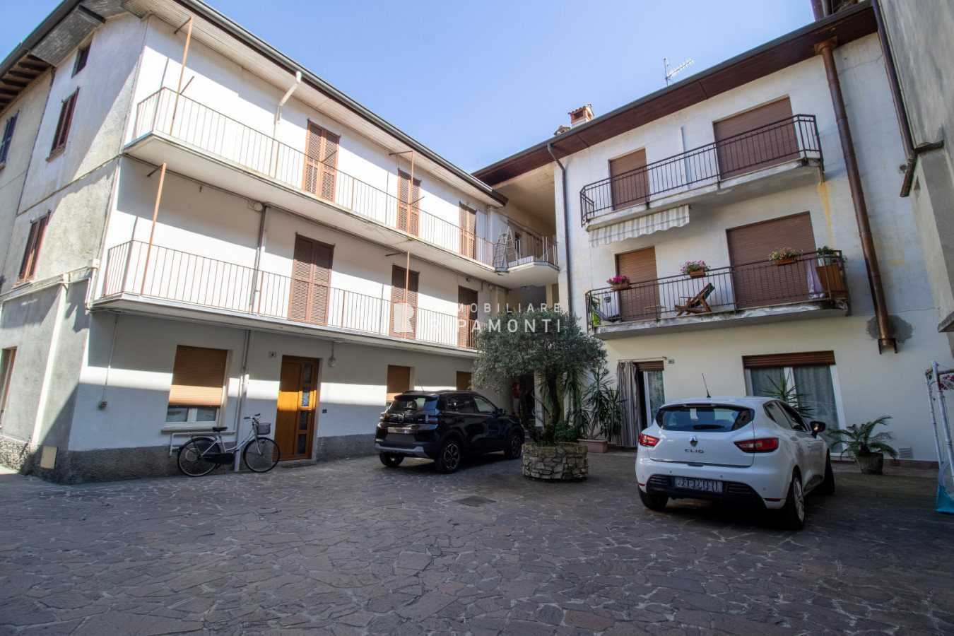 Appartamento Via Camillo Benso Conte di Cavour, Oggiono