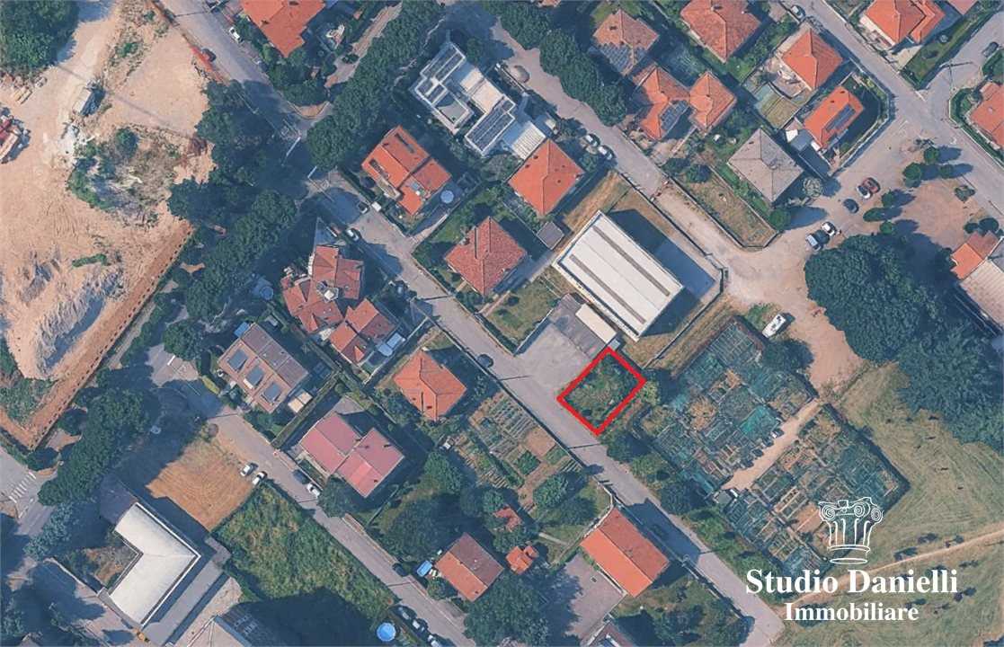 Terreno edificabile Via Venezia, Carate Brianza