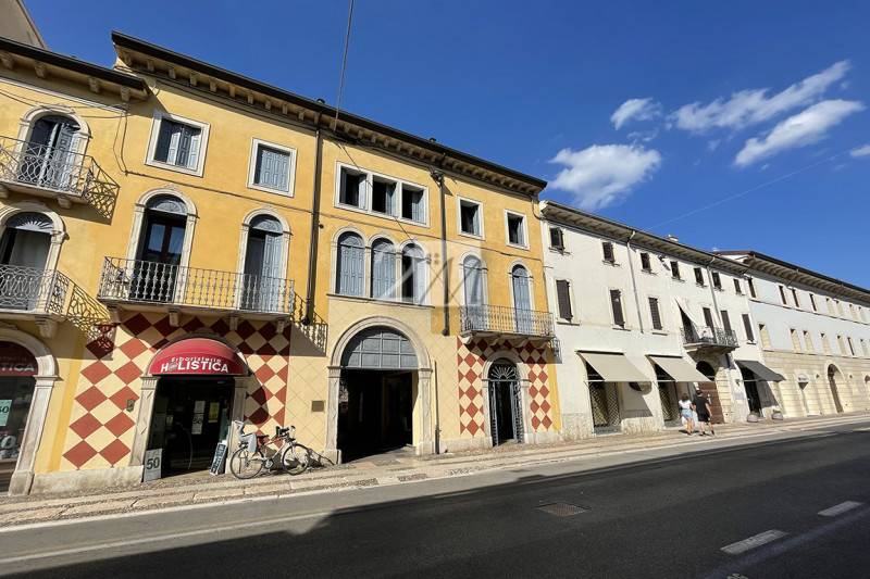 Negozio Villafranca di Verona - Centro, Villafranca di Verona