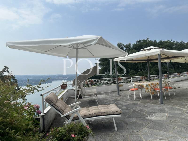 Villa, Eupilio