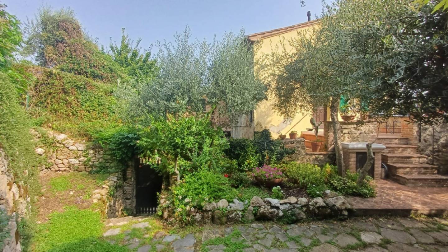 Palazzo - Stabile, Cetona