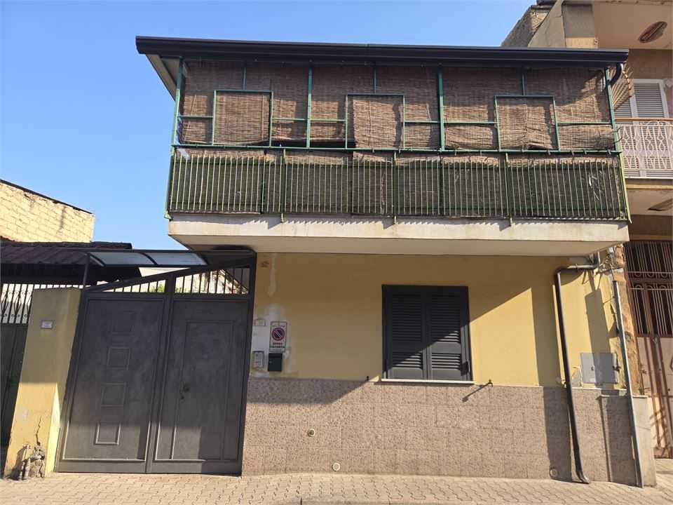 Casa indipendente Via Raffaello, Frattaminore