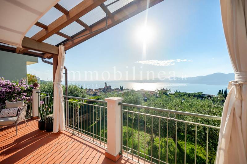 Villa Albisano, Torri del Benaco
