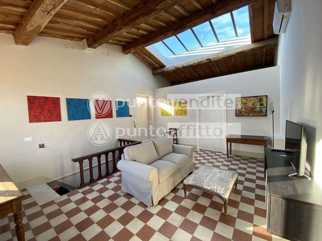 Appartamento Via S. Gregorio,  9, Lucca