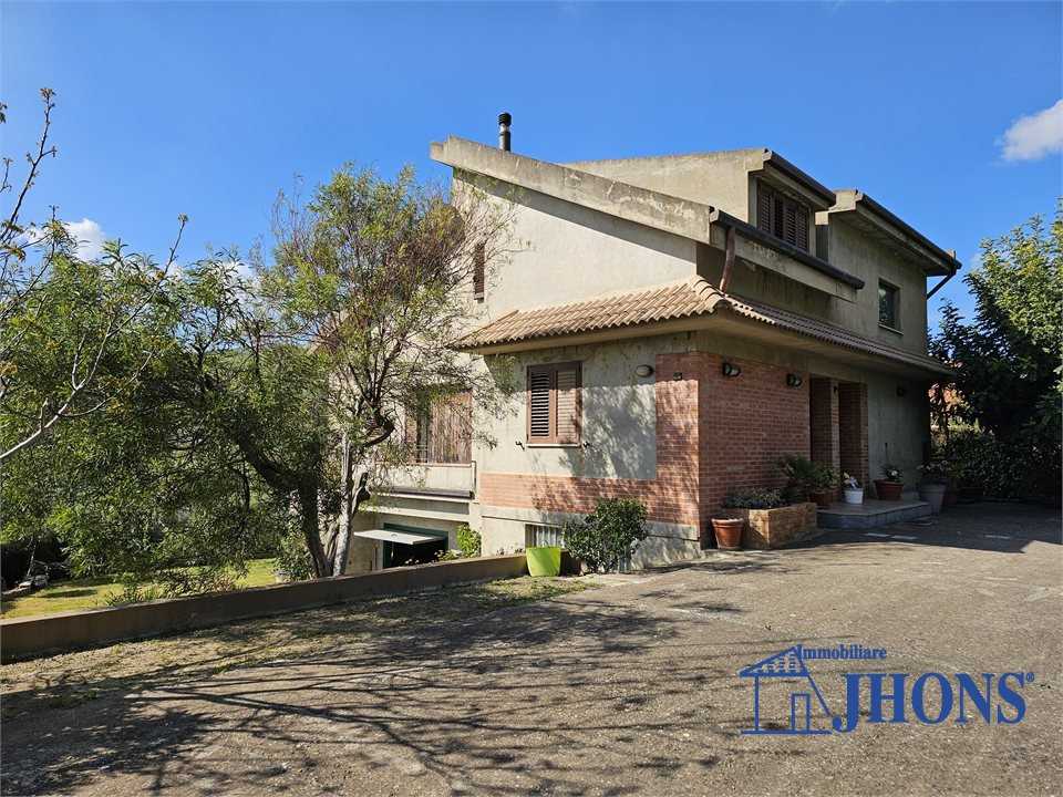Villa contrada Torre Strazzavertole, Enna