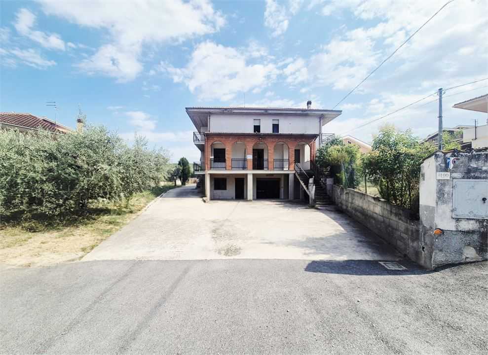 Villa Contrada Passo Cordone, Loreto Aprutino