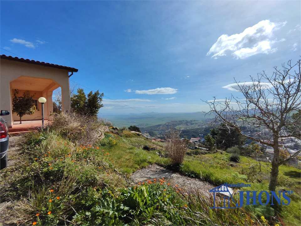 Villa via Panoramica Lombardia, Enna