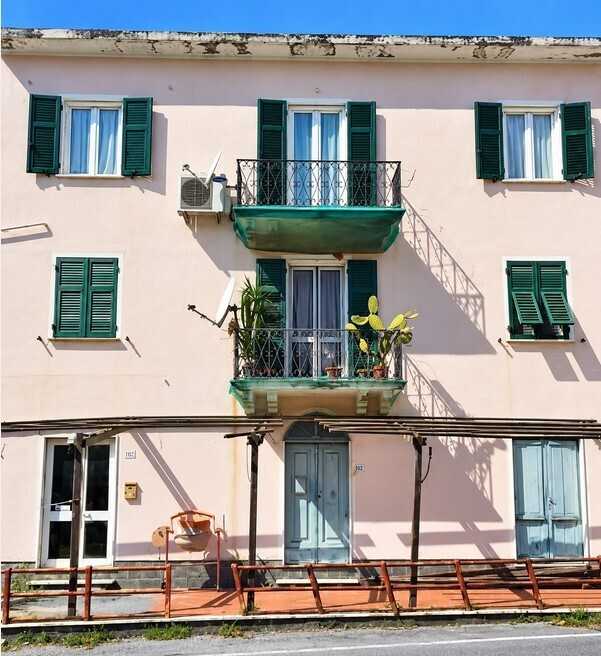 Appartamento Via Fratelli Canepa, Serra Riccò