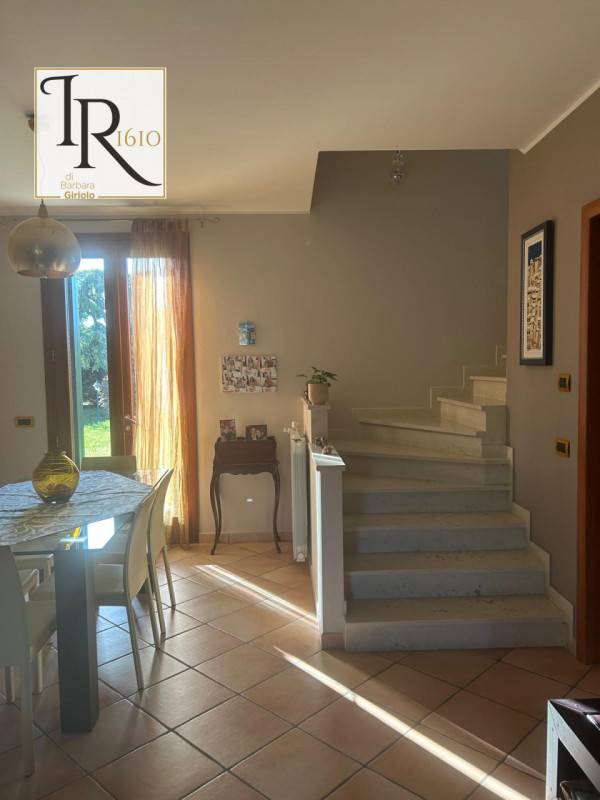 Casa Bi - Trifamiliare Via Giuseppe Mazzini, Masi