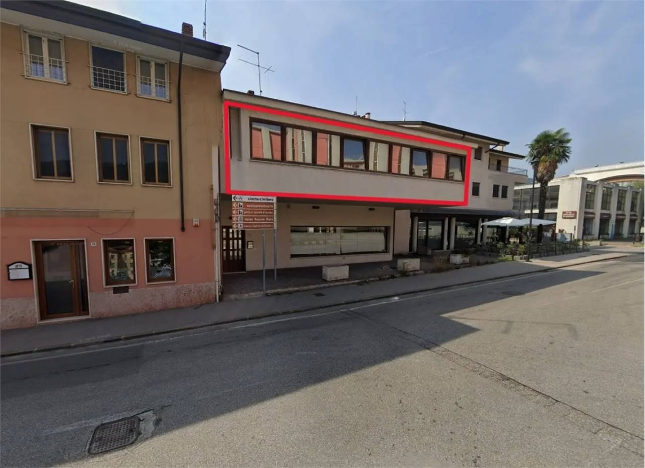 Negozio Via Bruno dal Maso, 11, Chiampo