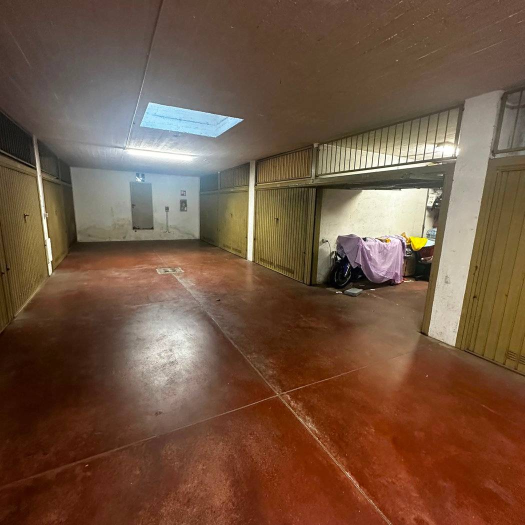 Box - Garage - Posto Auto Via Capri, 4, Bolzano