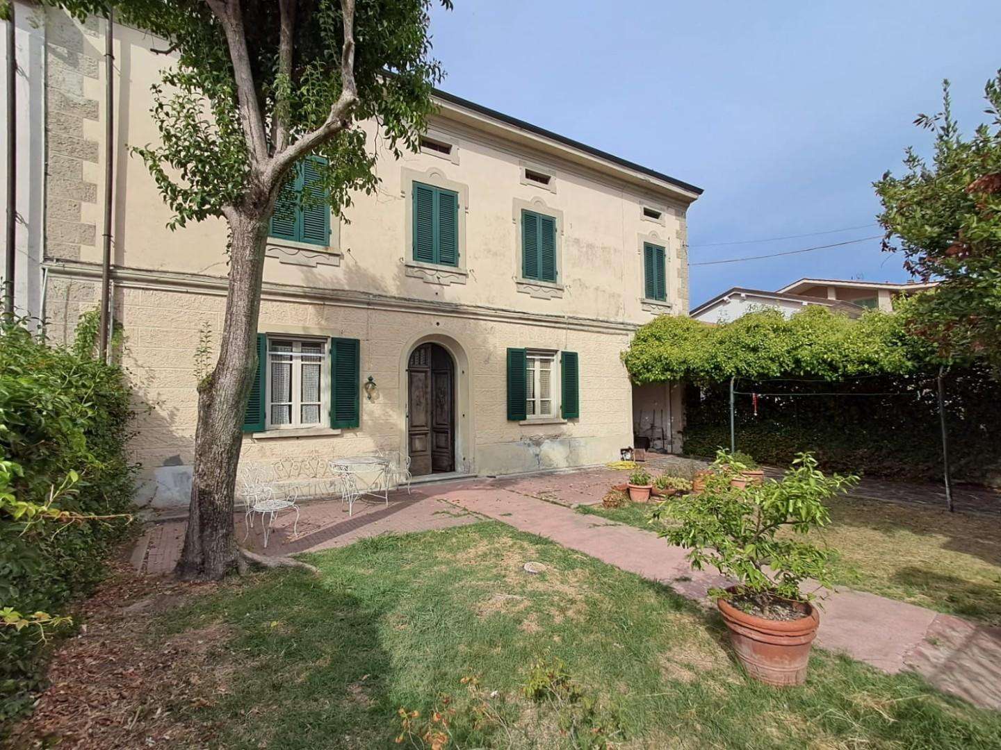 Palazzo - Stabile Cascine-la Croce PI,, Buti