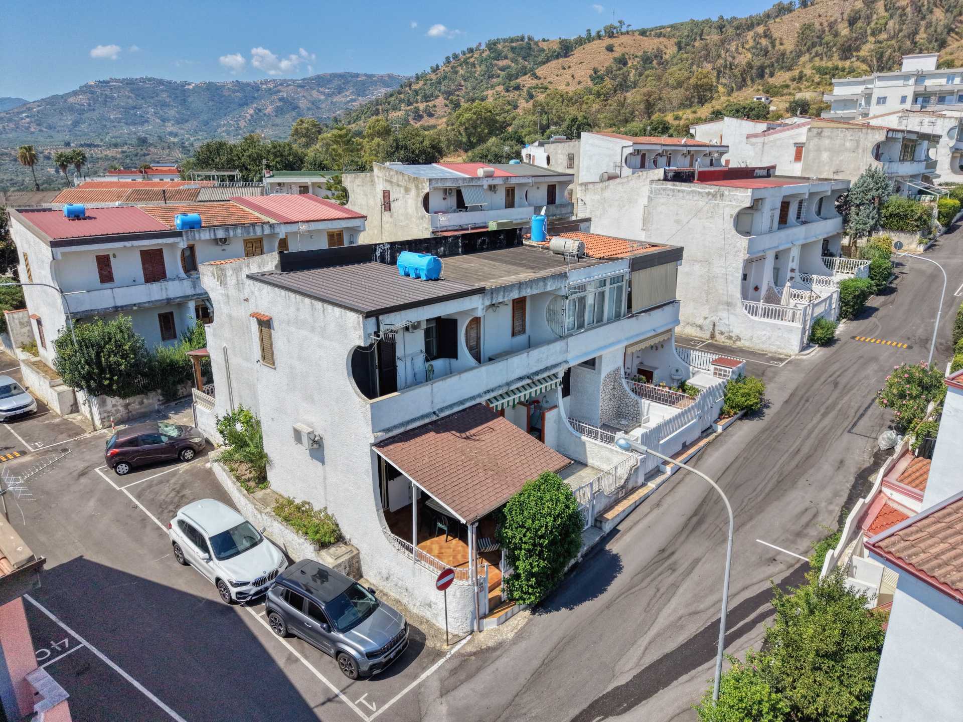 Porzione di casa Traversa Prima Via Principale Caminia Alta, Stalettì