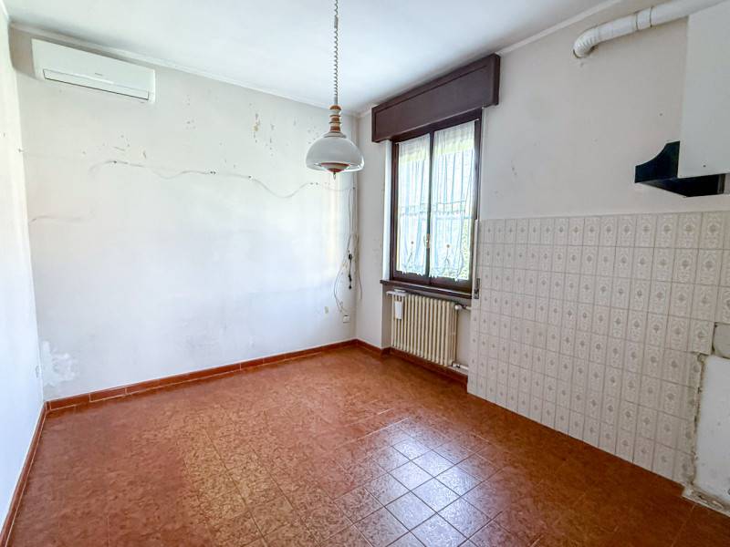 Villa Via Anselmo da Besate, Besate