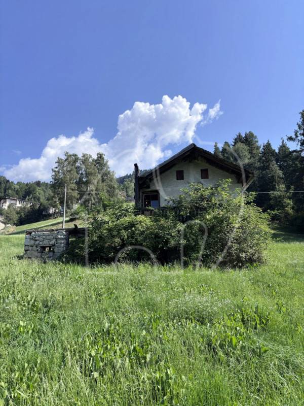 Altro Lazfons Verdignes, Chiusa