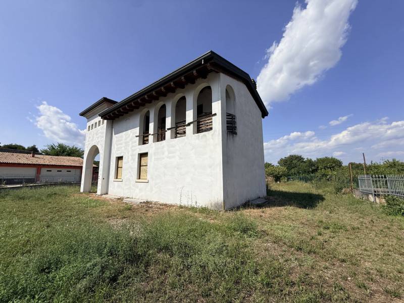 Villa Santa Lucia, Valeggio sul Mincio