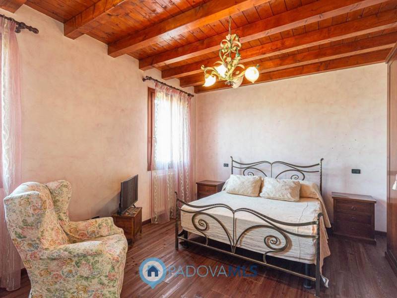 Casa Bi - Trifamiliare Via Campolongo, Due Carrare