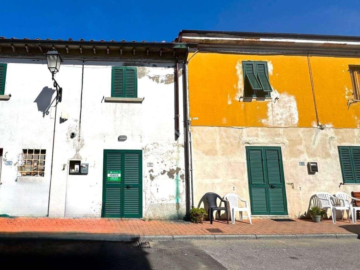 Palazzo - Stabile Lorenzana, Crespina Lorenzana