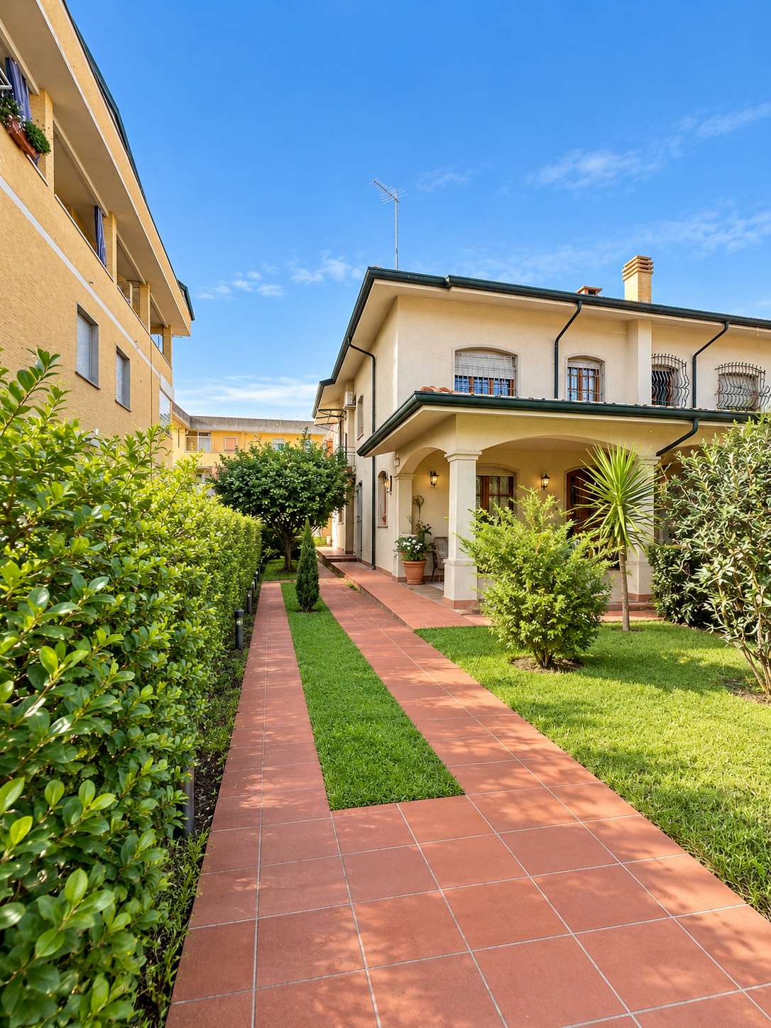 Casa Bi - Trifamiliare dei Lecci, Viareggio