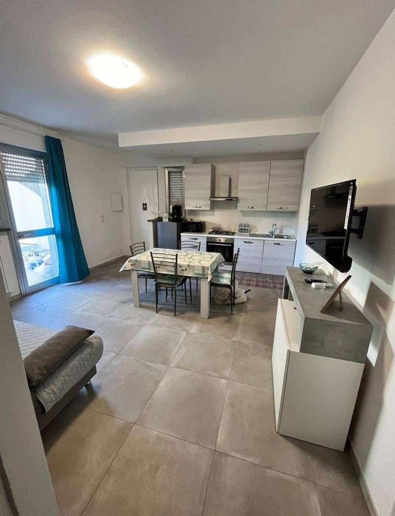 Appartamento Via Pontremoli,  54100, Massa