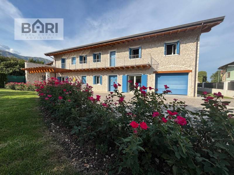 Casa indipendente Via Vicin, 27, Aviano