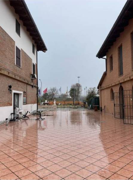 Hotel, Anzola dell'Emilia