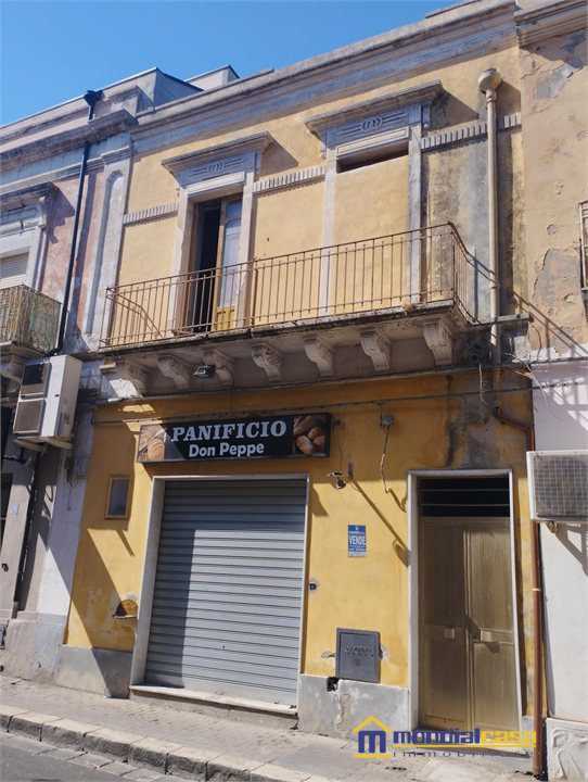 Locale commerciale via Marsala, Pachino