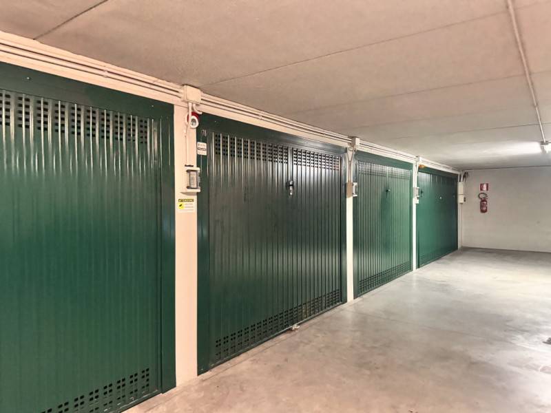 Box - Garage - Posto Auto Castelletto, Genova